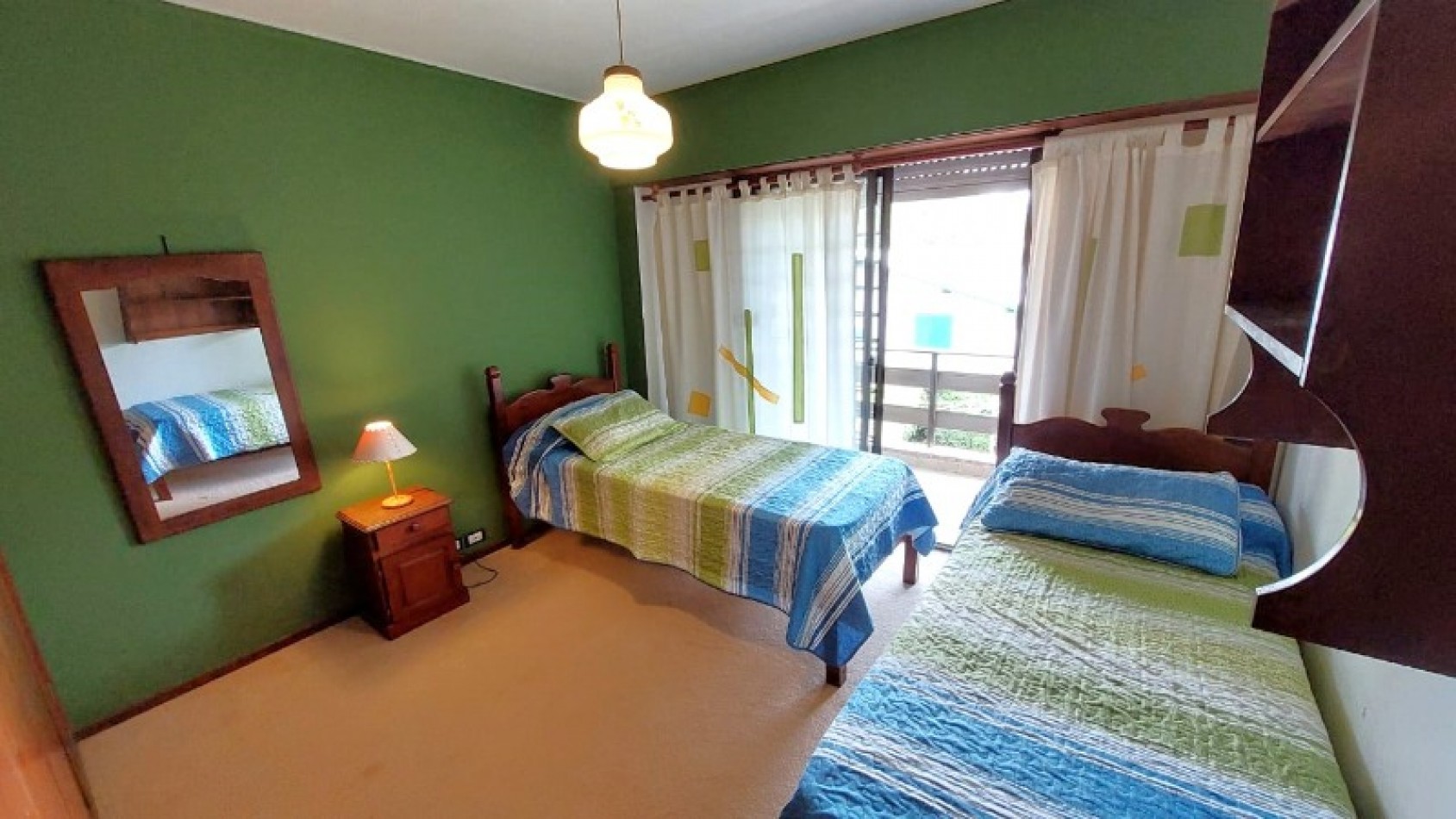 CASA EN VENTA EN VILLA GESELL