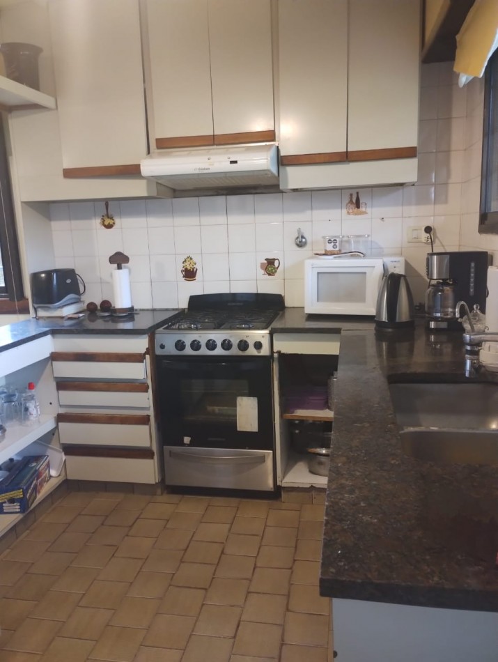 CASA EN VENTA EN VILLA GESELL