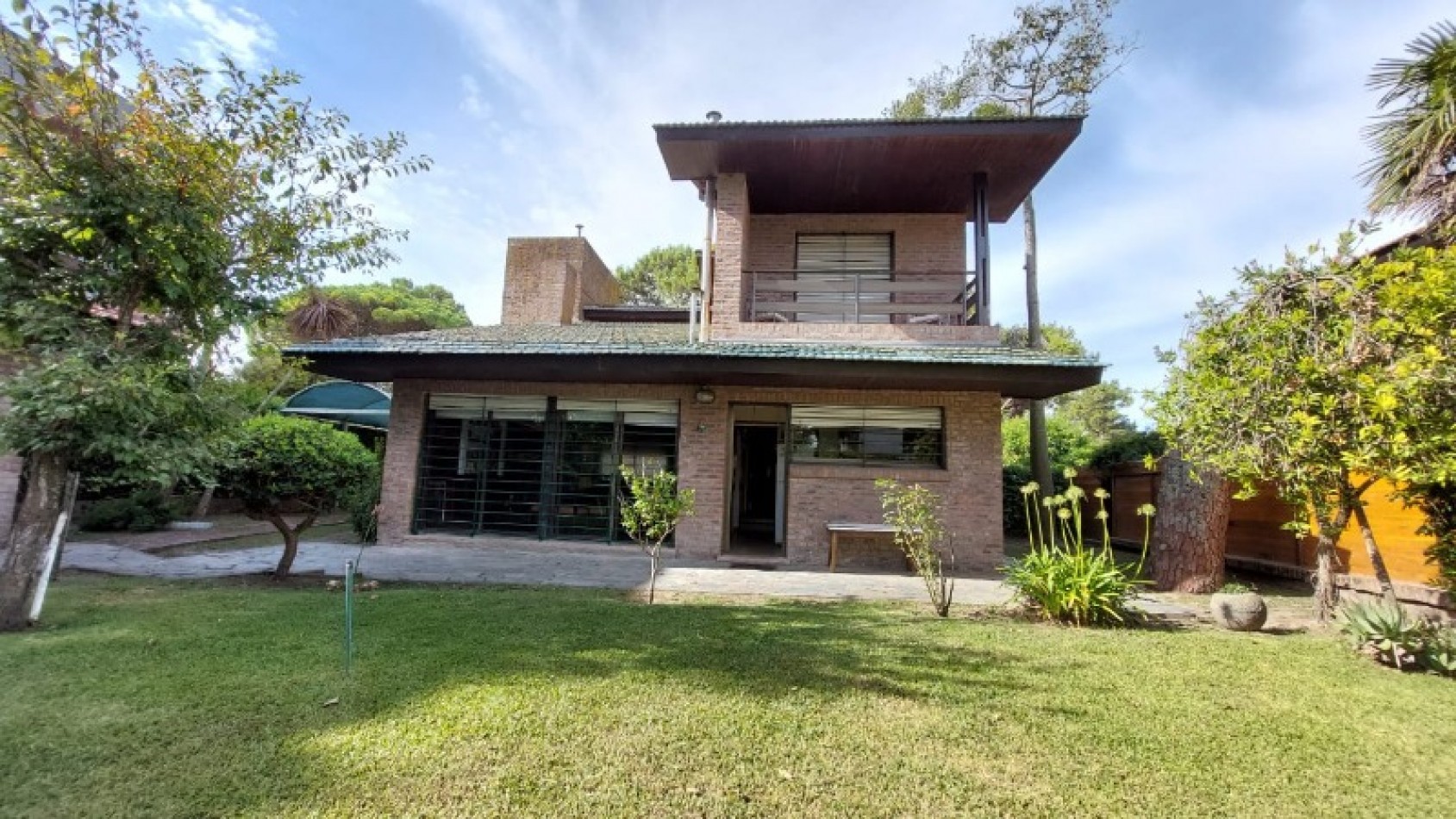 CASA EN VENTA EN VILLA GESELL